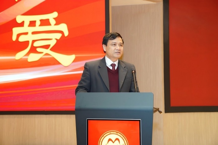 {KS:Field:Title} 第 3 张